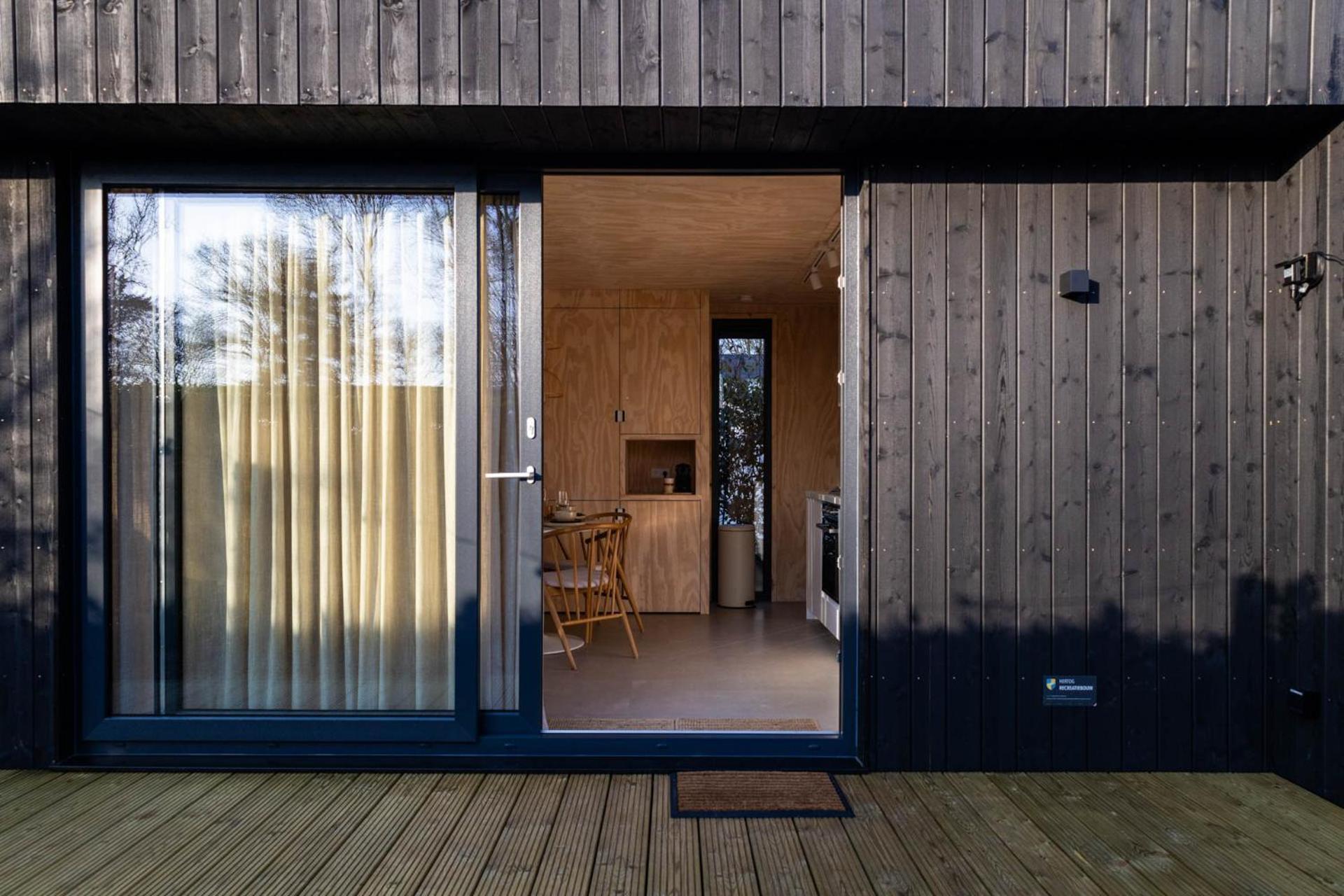 Knus Gezinsverblijf In Cosi Tiny House Op De Veluwe Epe Exterior photo